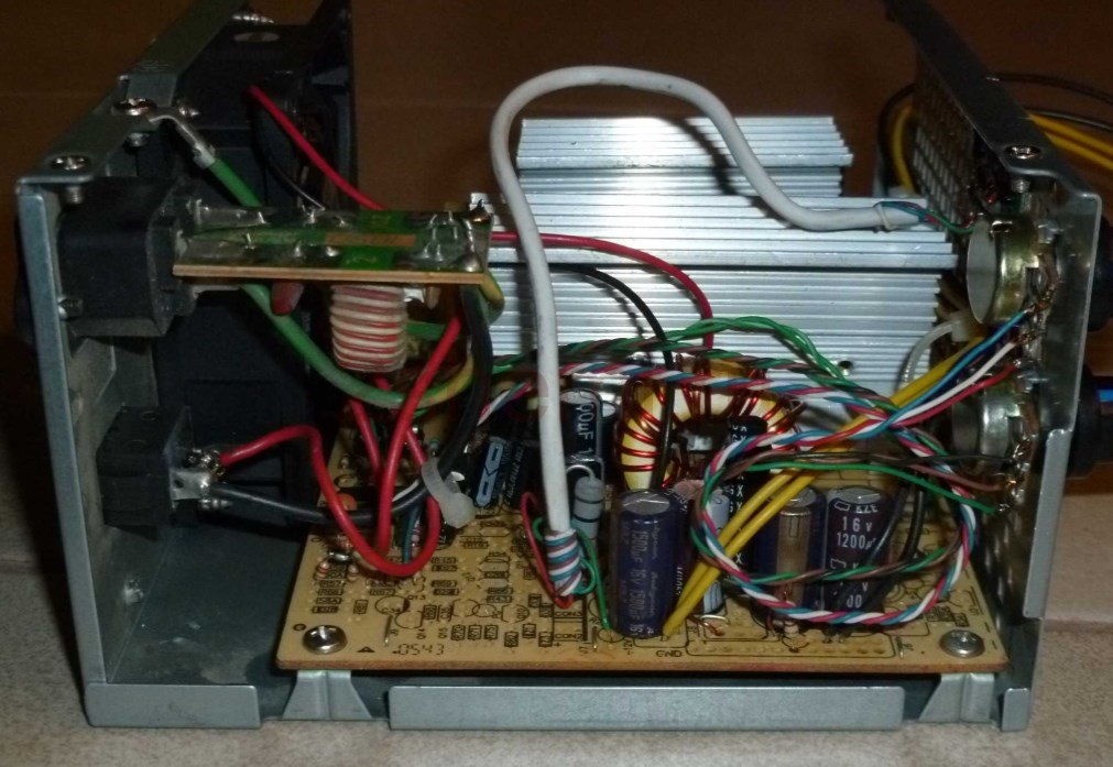 ATX bilgisayar güç kaynağından 0-30 V güç kaynağı